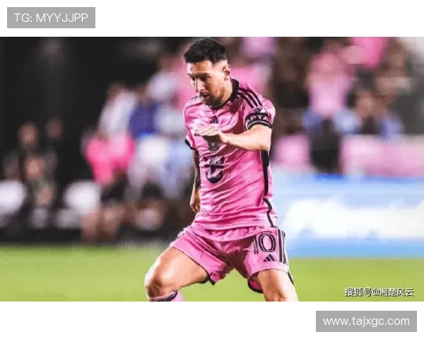 足球明星们的灿烂笑容特效视频带你领略激情与快乐的完美结合