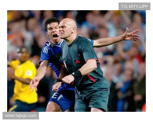 前各国足球明星的辉煌历程与传奇瞬间回顾